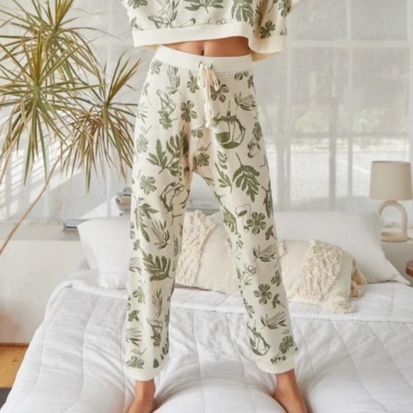 NWT Urban Outfitters UO Out from Under Thermal Joggers - women's size small - Picture 1 of 5
